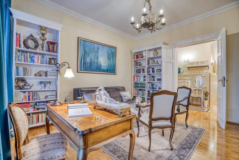 Library, Living room, Seating area