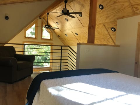 River Rock Retreat House in Idyllwild-Pine Cove