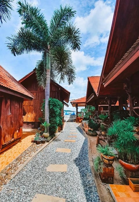 Property building, Day, Natural landscape, Garden view