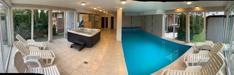 Sauna, Spa and wellness centre/facilities, Swimming pool