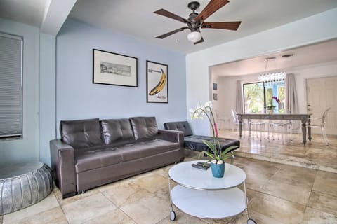Airy Coastal Home - 3 Miles to Deerfield Beach! House in Deerfield Beach