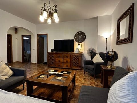 Spacious Apartment with AC and central heating Apartment in Sierra de las Nieves