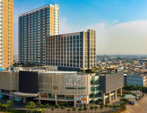 Property building, Day, City view