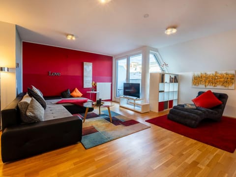 TV and multimedia, Balcony/Terrace, Living room, Seating area