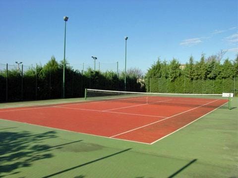 Tennis court