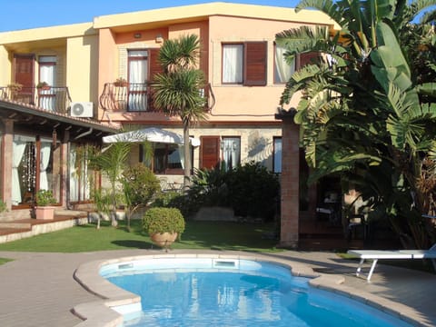 Facade/entrance, Street view