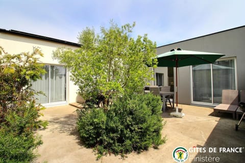 Villa le Nid Des Dunes & Spa 2 gîtes écologiques House in Santec