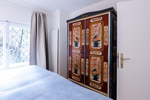 Decorative detail, Bedroom