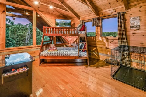 A-Bluff & Beyond cabin Cabin in Pigeon Forge