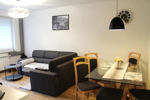 Living room, Photo of the whole room