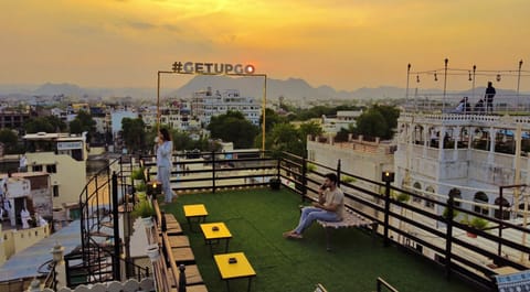 Property building, Day, Evening entertainment, Sunset