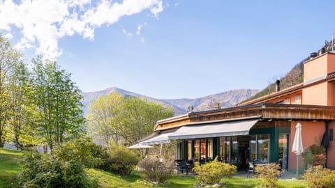 Property building, Natural landscape, Garden