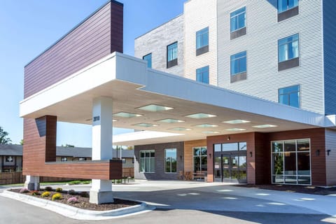 Property building, On site