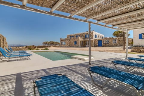 NikoRamaVilla Paros with swimming poll and BBQ for 21 guests Villa in Paros, Greece