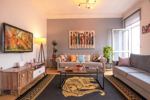 Living room, Seating area