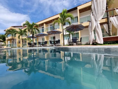 Property building, Swimming pool, Swimming pool