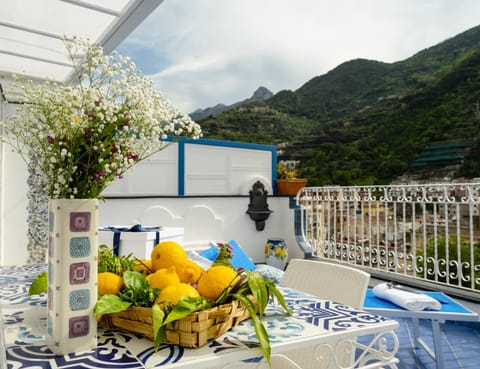 Patio, Spring, Day, Natural landscape, View (from property/room), Balcony/Terrace, Dining area, Mountain view