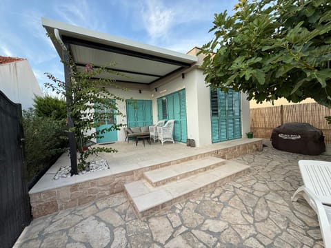 Property building, Balcony/Terrace