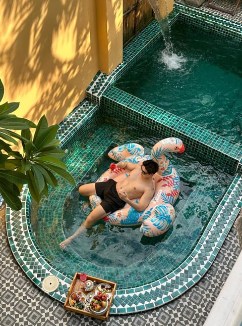 Day, People, Swimming pool