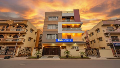 Property building, Facade/entrance