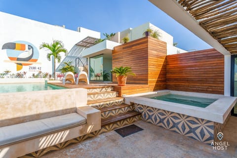 Swimming pool
