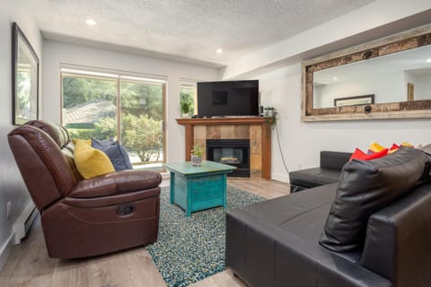 TV and multimedia, Living room, flat iron