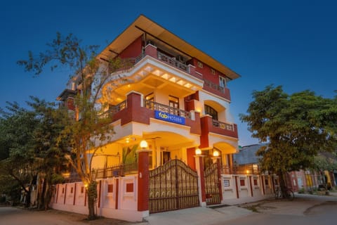 Property building, Facade/entrance