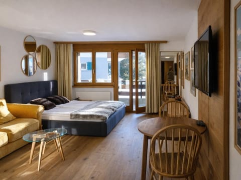 Living room, Bedroom
