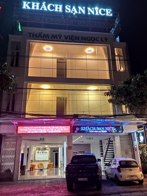 Property building, Street view