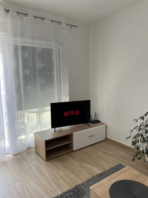 Apartment Sunrise with private parking Apartment in Pula