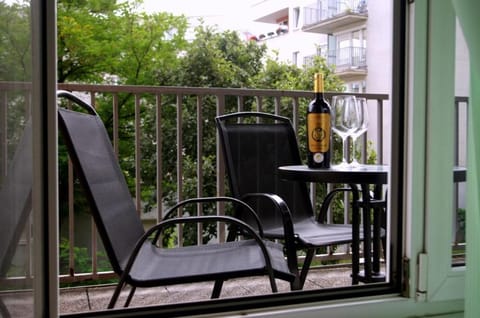 Balcony/Terrace, Garden view