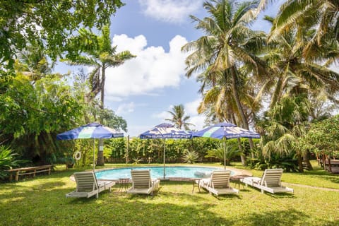 Swimming pool