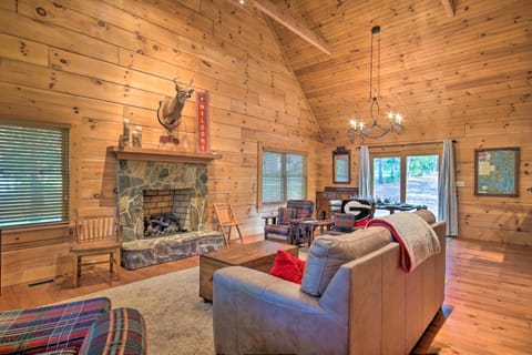 Peaceful Tignall Cabin on Strom Thurmond Lake! Cabin in Clarks Hill Lake