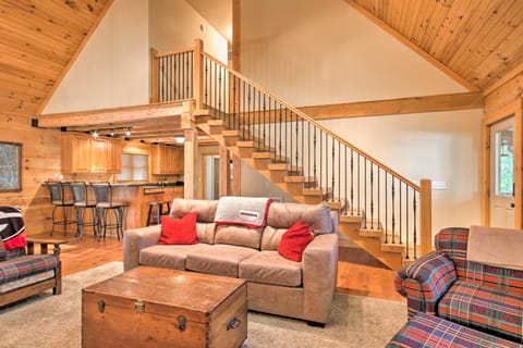 Peaceful Tignall Cabin on Strom Thurmond Lake! Cabin in Clarks Hill Lake