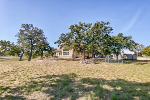 Lone Star Oasis House in Buchanan Dam