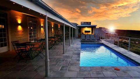 Patio, Pool view, Swimming pool