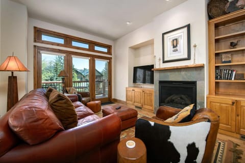 Woods Mesquite Townhome: Location Sleeps 11 Apartment in Breckenridge