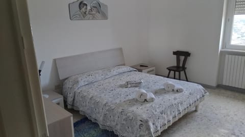 Photo of the whole room, Bedroom, internet, towels