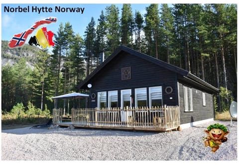 Property building, Natural landscape, Mountain view