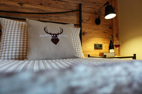 Bed, Property logo or sign, Other, Decorative detail, Logo/Certificate/Sign