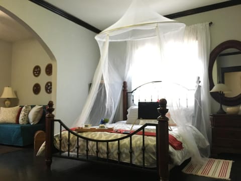 Heavenly Suite in Little Havana Free Parking Vacation rental in Coral Gables