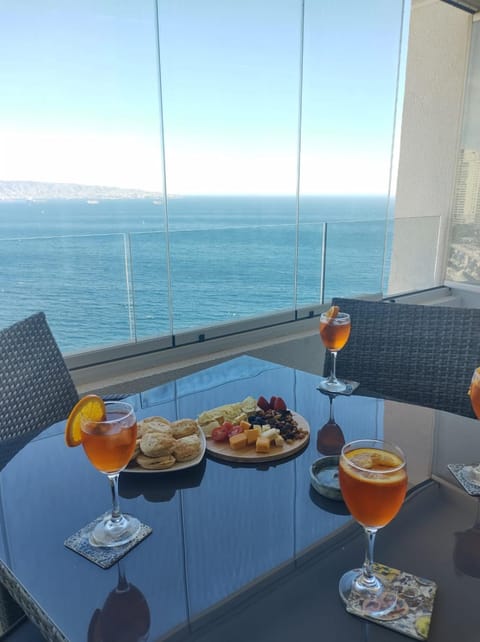 Food and drinks, Sea view