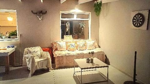 HIDDEN GEM A unique Golf Estate, Game Reserve north facing 6 sleeper 3 en suite bedrooms with 12m Solar Warmed Lap Pool House in Western Cape