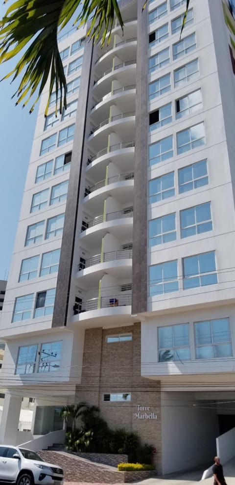 Property building, Swimming pool, Parking