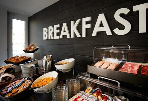 Restaurant/places to eat, Food, Breakfast, Continental breakfast, Buffet breakfast