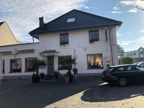 Hotel Restaurant Dalmacija Hotel in Limburg (province)