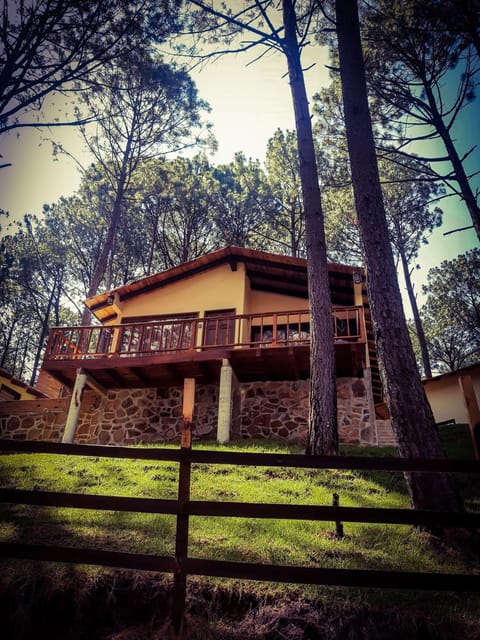 Cabañas Las Morenas Mazamitla Chalet in State of Michoacán