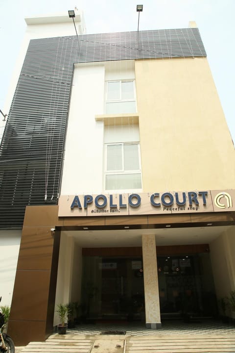 Property building, Day