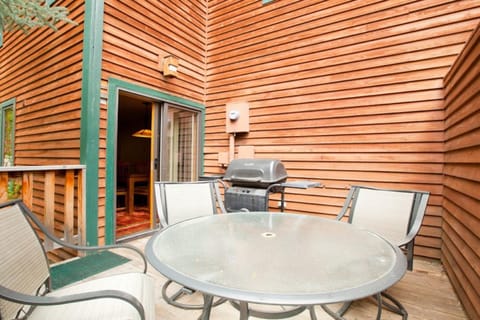 513 Cache House in Jackson