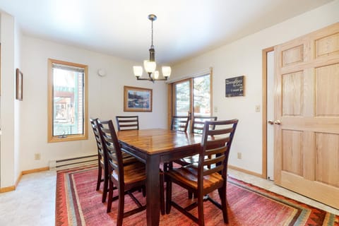 515 Cache House in Jackson